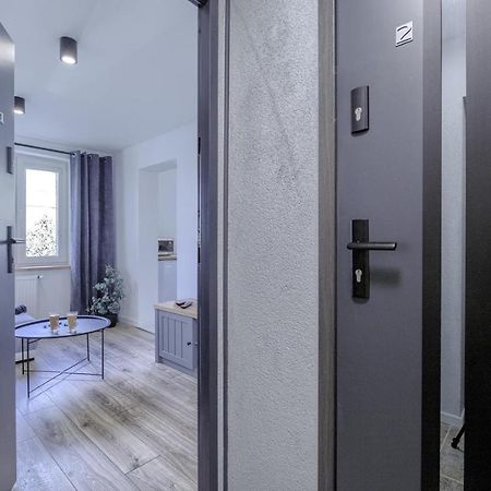 ピワNiron Apartament Dabrowskiegoアパートメント エクステリア 写真